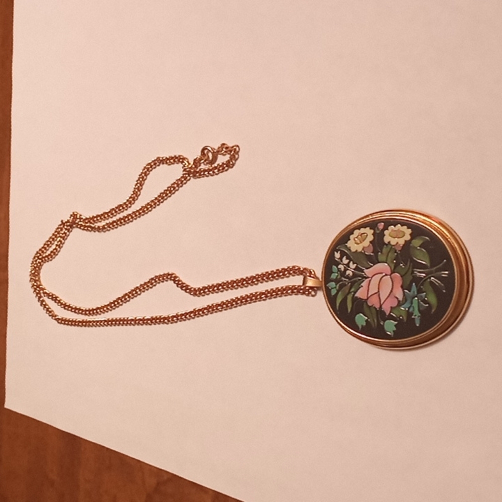 Avon Necklace with Flower Design